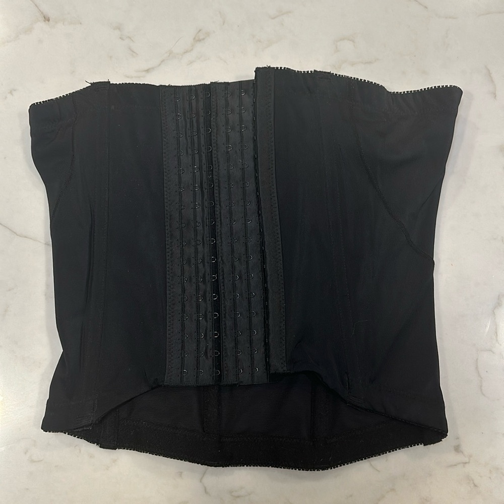 Women’s Belly Bandit Corset Black size M